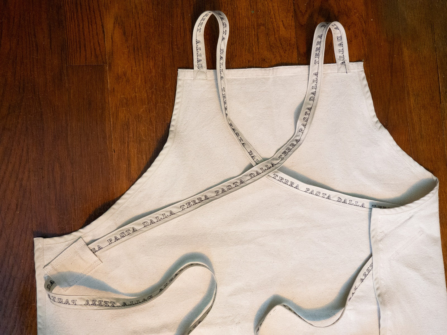Cross Back 100% Cotton Natural Apron Handmade by Dalla Terra Pasta